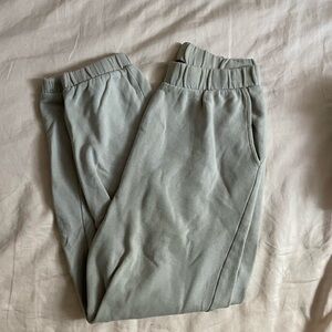zara green sweatpants